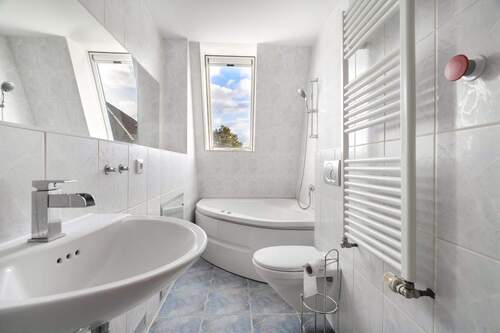 Bad im Obergeschoss - 