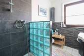 Badezimmer mit Dusche EG - 