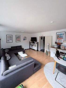 Bild 2 - 2 Zimmer Etagenwohnung zur Miete in Aachen