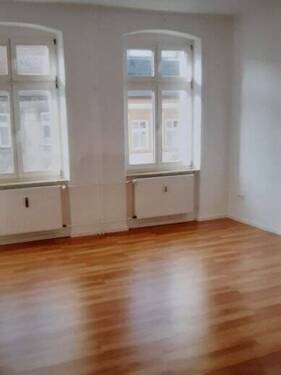 Bild 1 - 4 Zimmer Etagenwohnung zum Kaufen in Brandenburg an der Havel