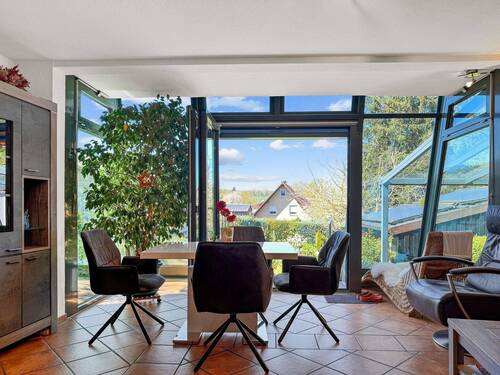 Wohnzimmer EG - 1 Zimmer Mehrfamilienhaus, Wohnhaus in Kalletal