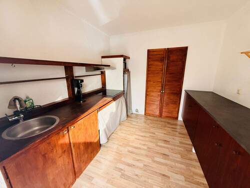 14 Küche mit Einbauküche - 