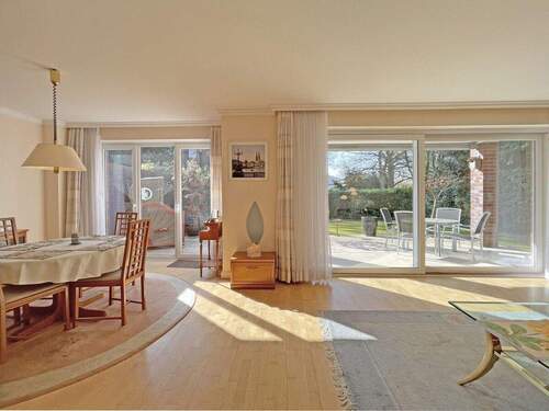 Wohnzimmer - 4 Zimmer Etagenwohnung zum Kaufen in Hamburg