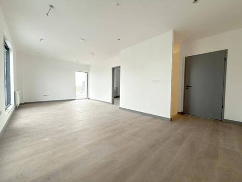 Wohnzimmer (4. OG) - Exklusive Maisonette-Wohnung mit Dachterrasse und gehobener Ausstattung - inkl. Einbauküche