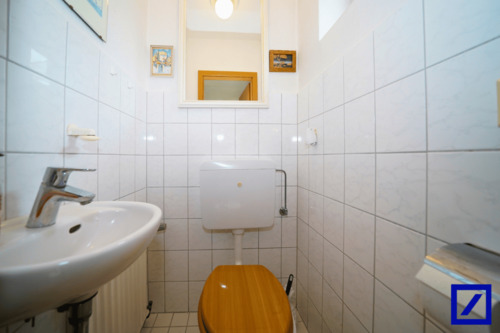 WC - 