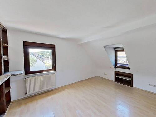 Ansicht II: Wohn- und Esszimmer mit offenem Küchenbereich - 4 Zimmer Etagenwohnung zur Miete in Niederbrombach