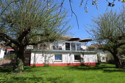 Außenansicht - 8 Zimmer Einfamilienhaus zum Kaufen in Salem
