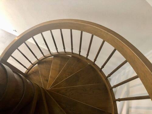 Detail Treppe in der Wohnung - 