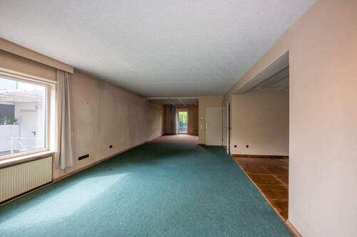 großzügiger Wohn-Bereich EG - 