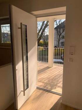 Laubengang 1.OG Eingang Wohnung.jpg - 2 Zimmer Etagenwohnung zur Miete in Herne