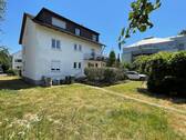 Außenansicht Rückseite mit Garten - 