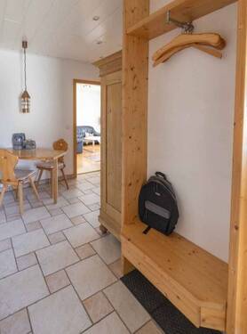 Flur mit Gardrobe - 