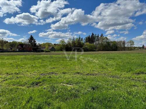 Blick vom Grundstück Richtung Ortschaft - Grundstück in Lüder / Röhrsen