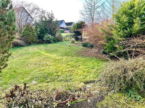 Grundstück - 5 Zimmer Mehrfamilienhaus, Wohnhaus in Illingen