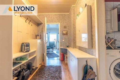 Flur - 2 Zimmer Etagenwohnung zum Kaufen in Erfurt