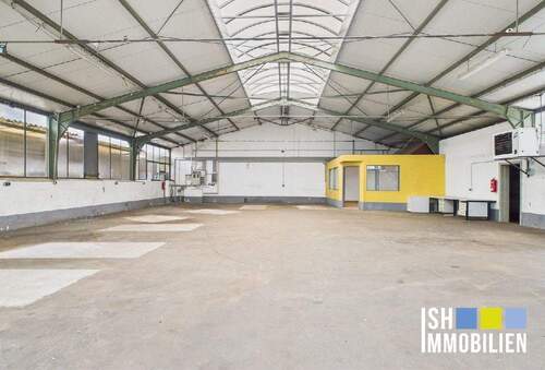 Halle - Vielseitige Werkhalle mit Büroflächen Ideal für Produktion, Lager und Verwaltung