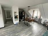 Wohnzimmer - 2 Zimmer Etagenwohnung zur Miete in Trier