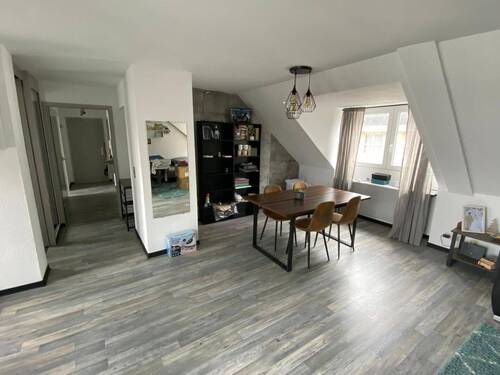 Wohnzimmer - 2 Zimmer Etagenwohnung zur Miete in Trier