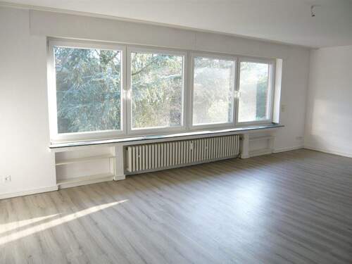 Wohnzimmer - 2 Zimmer Etagenwohnung in Mönchengladbach