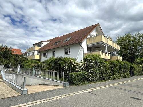 Außenansicht Wohnanlage.jpg - 2-Zimmer-Wohnung mit Westbalkon und TG-Stellplatz in ruhiger und beliebter Lage von Herzogenaurach