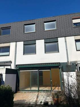 Bild 2 - 4 Zimmer Reihenmittelhaus zum Kaufen in Erkrath