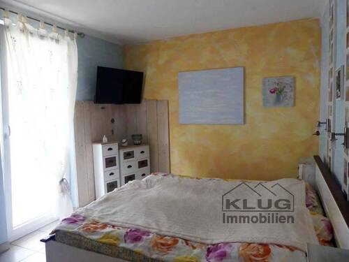 Schlafzimmer mit Ausgang zur T - 