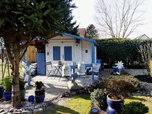Großes Gartenhaus mit Terrasse - Einfamilienhaus mit 80,00 m&sup2; in Birkenwerder zum Kaufen