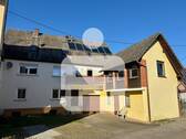 Titel - Großes EFH mit Einliegerwohnung in Pommersfelden-Limbach...Platz für Familie und mehr