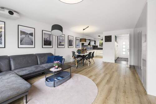 Wohnen-1 - 6 Zimmer Reihenmittelhaus in Mönchengladbach