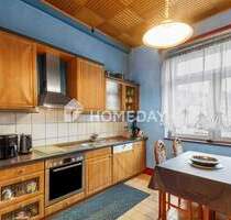 Wohnen, wo Köln pulsiert - vier Zimmer Altbau direkt an der Deutz Messe