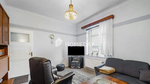 Wohnzimmer 2 - 4 Zimmer Etagenwohnung in Köln