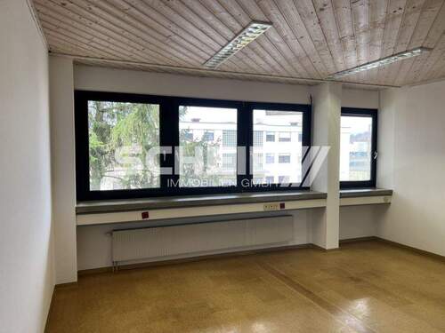 hell durch viele Fenster - 