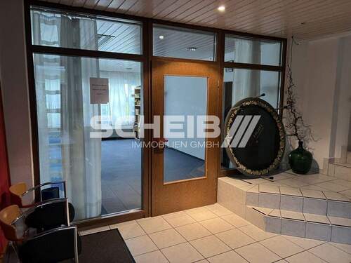 Eingangsbereich - Vielseitig nutzbare Bürofläche auf zwei Etagen