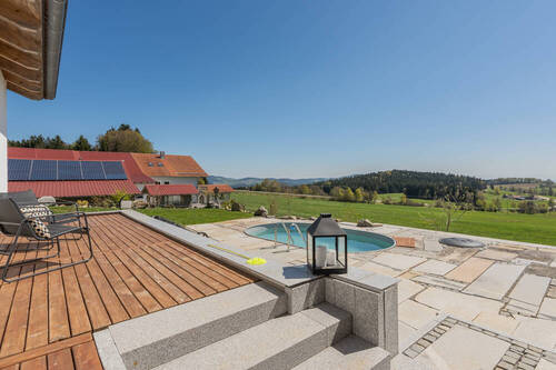 Terrasse mit Pool - 