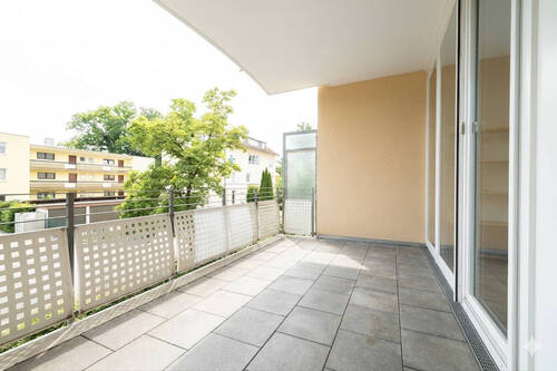 Balkon Visualierung - Etagenwohnung mit 84,70 m&sup2; in Gauting zum Kaufen