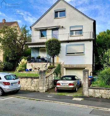 Hausansicht - 1 Zimmer Mehrfamilienhaus, Wohnhaus zum Kaufen in Gerbrunn