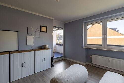 Wohnzimmer - 3 Zimmer Etagenwohnung in Neuss