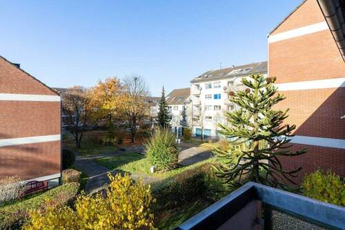 Ausblick von der Loggia in den Innenhof - 