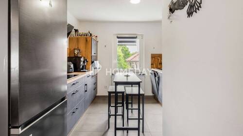 Küche 2 - Helle 3-Zimmer-Wohnung mit Balkon in gepflegtem Vierparteienhaus in Stegaurach