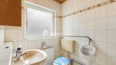 Nebenhaus Badezimmer 1 - 