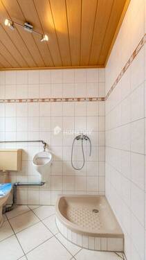 Nebenhaus Badezimmer 2 - 