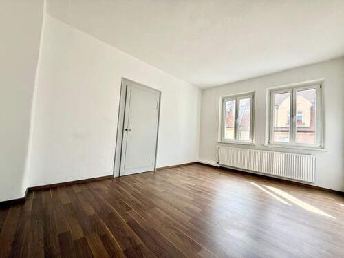Ausreichend Platz z.B. für Homeoffice ähnlich - 2 Zimmer Etagenwohnung in Nürnberg