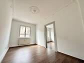 Freundliches Schlafzimmer ähnlich 2 - 