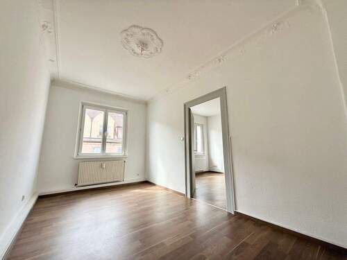 Freundliches Schlafzimmer ähnlich 2 - 