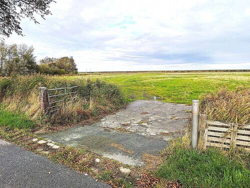 Zufahrt - 12,5 ha zusammenhängende Grünfläche in attraktiver Lage