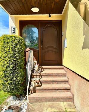 Eingang - 5 Zimmer Einfamilienhaus in Eppelborn