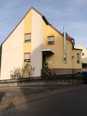 seitl. Ansicht - Einfamilienhaus mit 170,00 m² in Eppelborn zum Kaufen