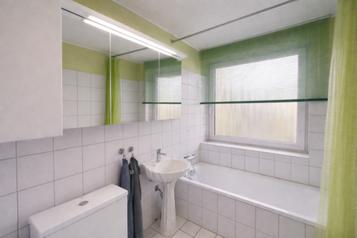 Badezimmer - 3 Zimmer Etagenwohnung in Salzgitter