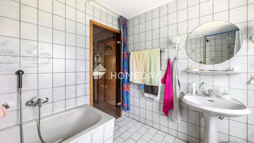 1. OG Badezimmer 2 - 