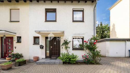 Außenansicht 2 - Zukunftssicher wohnen: Ihr neues Familiendomizil mit moderner Technik, Garage, Garten & Terrasse